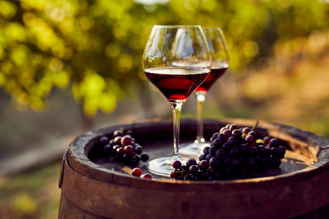 wine glasses at vineyard